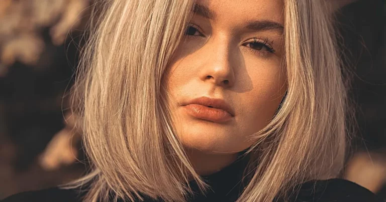 How to Style Shoulder-Length Hair for Everyday Looks
